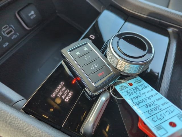 New 2025 Jeep Grand Cherokee Limited w/ Luxury Tech Group II image 32