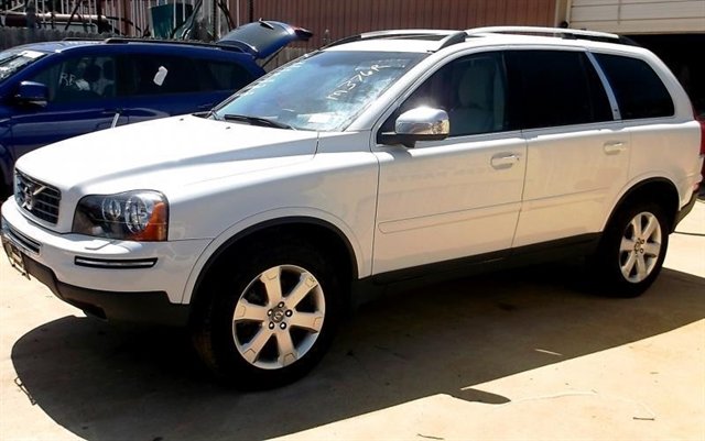 Used 2011 Volvo XC90 V8 AWD/4WD image 2