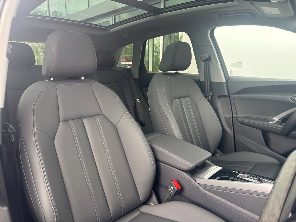 Certified 2025 Audi Q5 Premium w/ Premium Plus AWD/4WD image 8