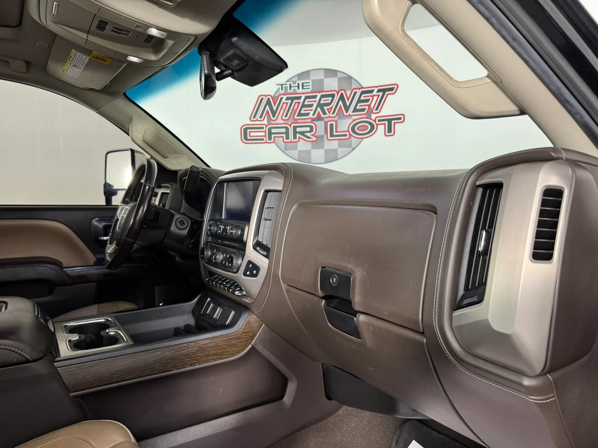 Used 2019 GMC Sierra 2500 Denali w/ Duramax Plus Package AWD/4WD image 12