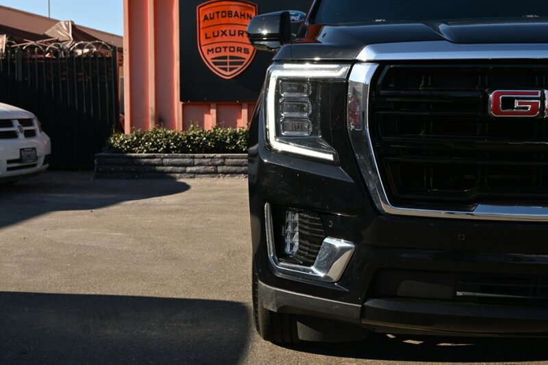 Used 2022 GMC Yukon SLE AWD/4WD image 2