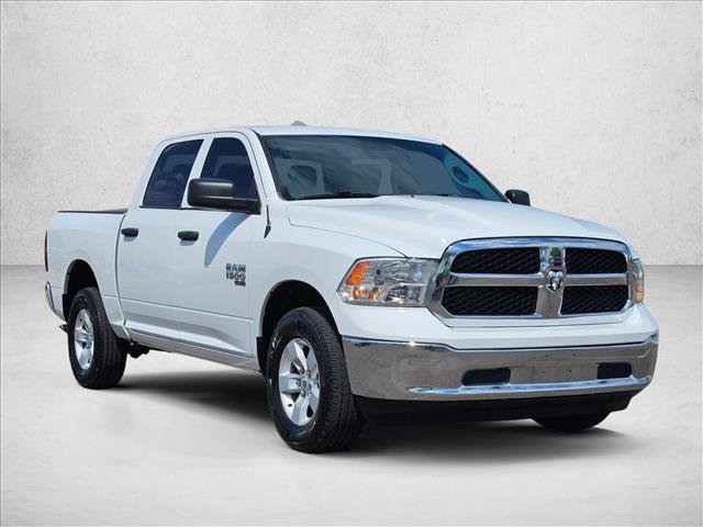 Used 2022 RAM 1500 Classic SLT AWD/4WD image 3