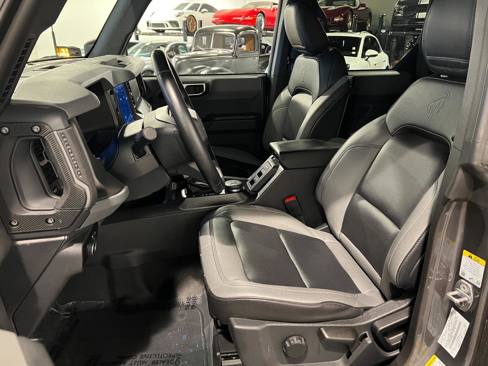 Used 2024 Ford Bronco Big Bend image 9