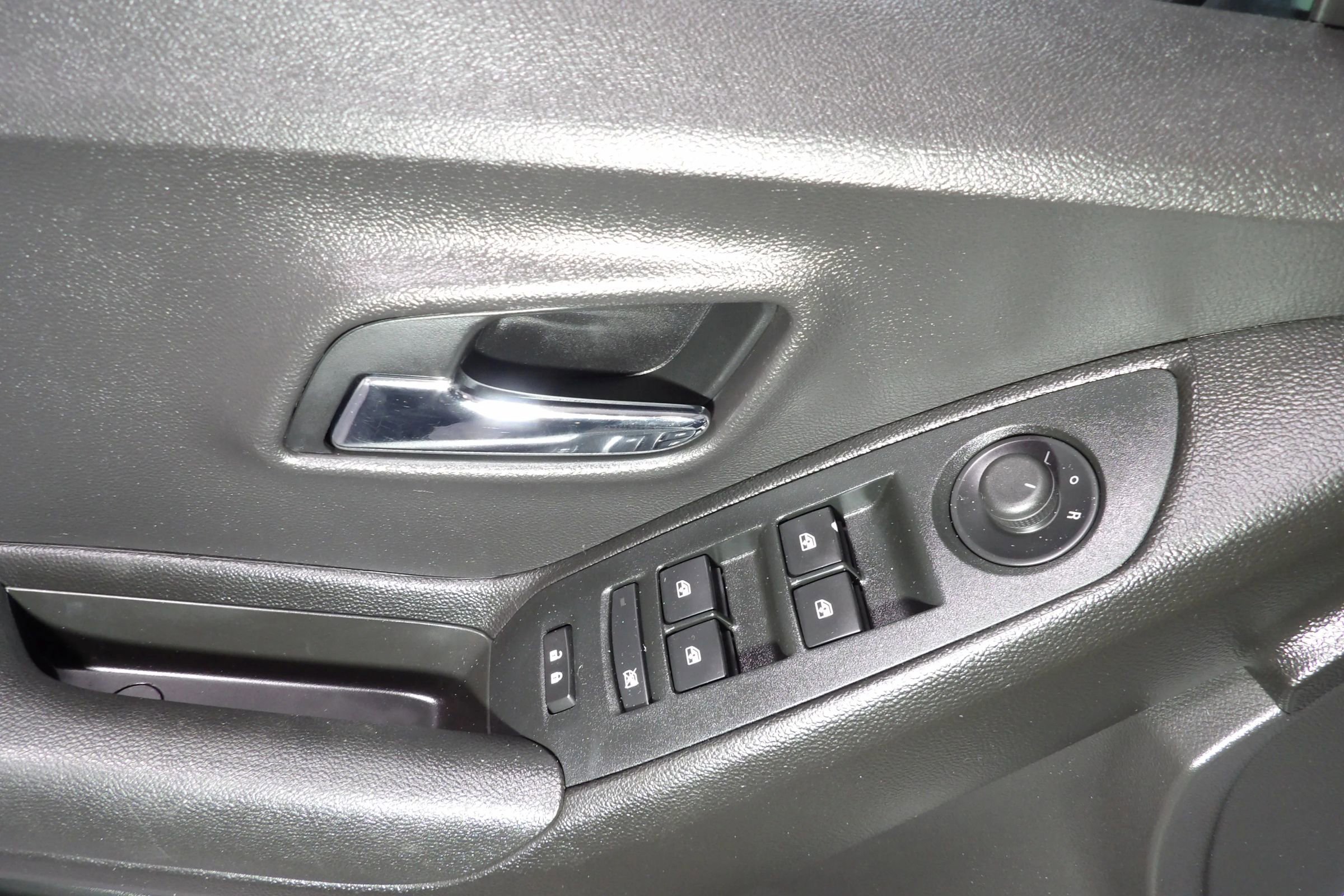 Used 2019 Chevrolet Trax LS FWD image 9