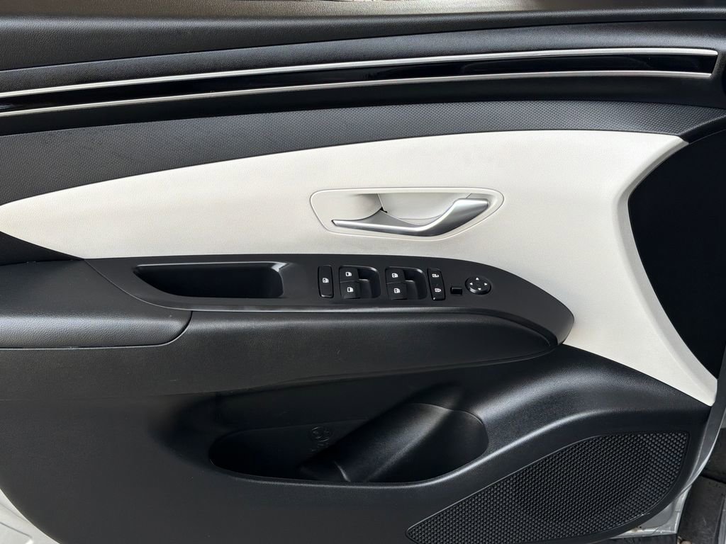 Used 2023 Hyundai Tucson SEL image 3