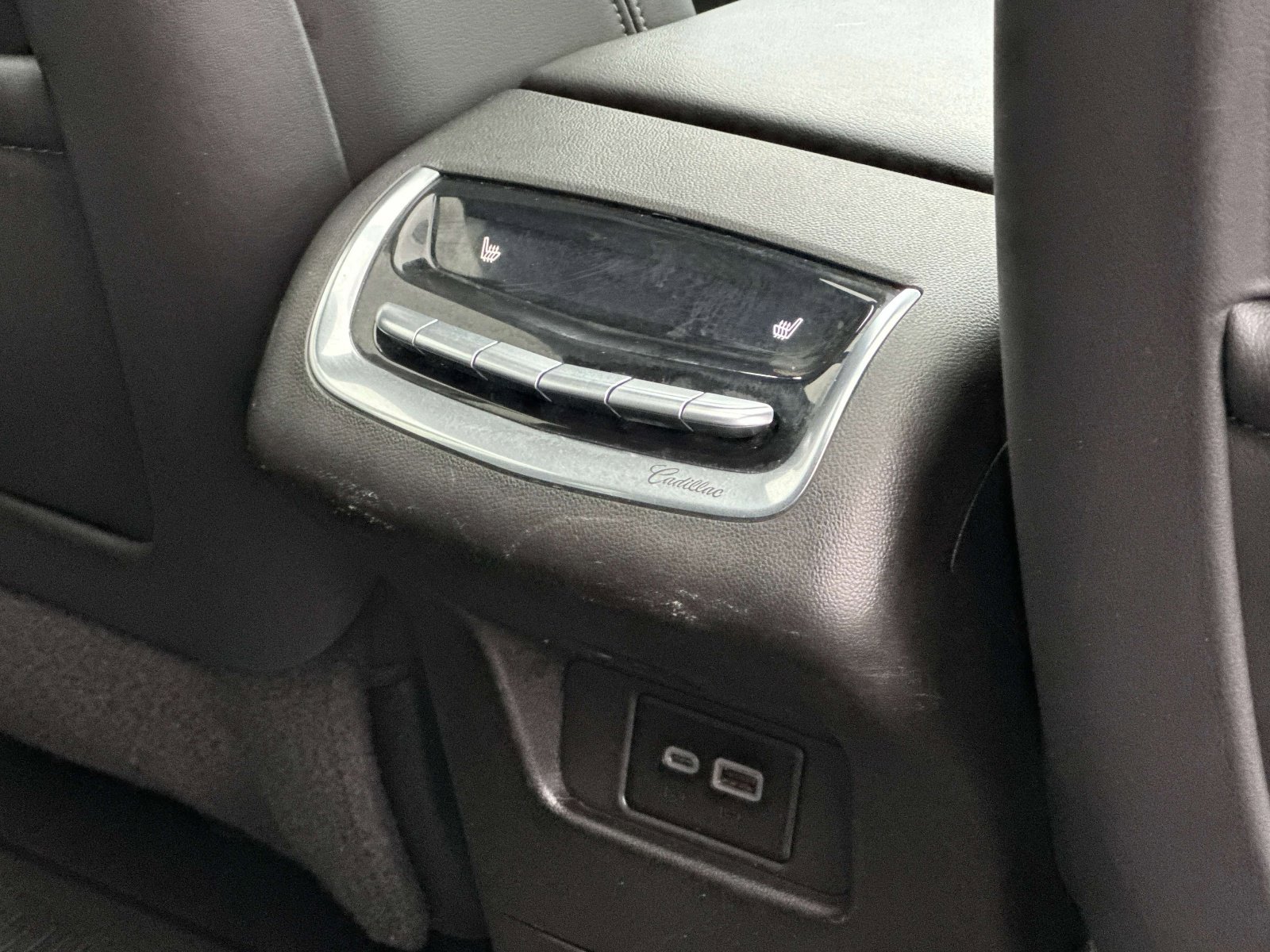 Used 2024 Cadillac XT6 Premium Luxury w/ LPO, Floor Liner Package AWD/4WD image 13