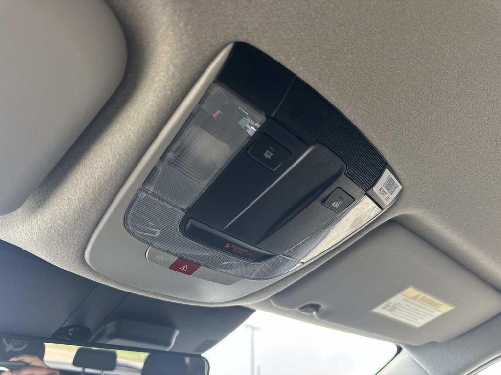 New 2026 Kia Niro Wind FWD image 28