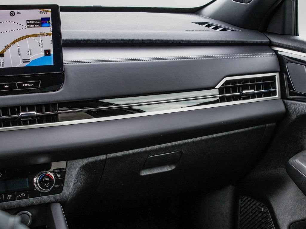 New 2026 Mitsubishi Outlander LE AWD/4WD image 17