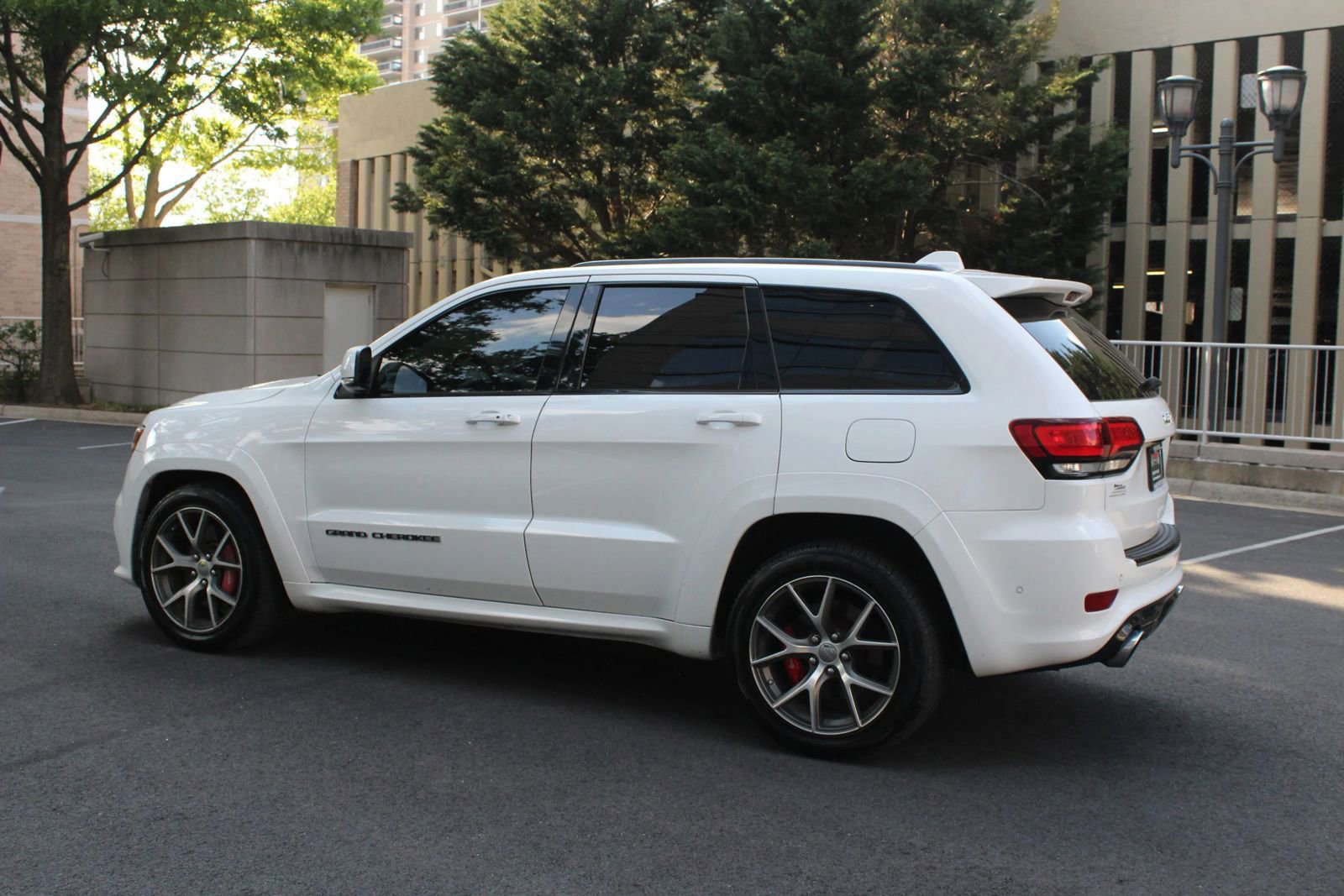 Used 2017 Jeep Grand Cherokee SRT AWD/4WD image 9