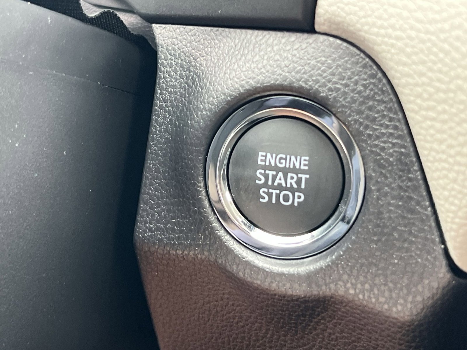 New 2025 Toyota RAV4 XLE image 26