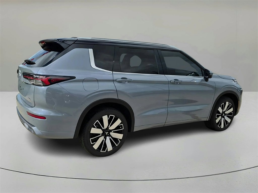 New 2025 Mitsubishi Outlander SEL image 6