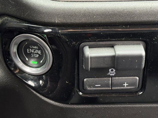 Used 2024 Chevrolet Silverado 1500 LT AWD/4WD image 20