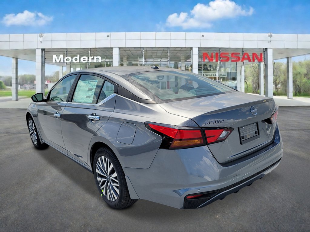 New 2026 Nissan Altima 2.5 SV FWD image 4