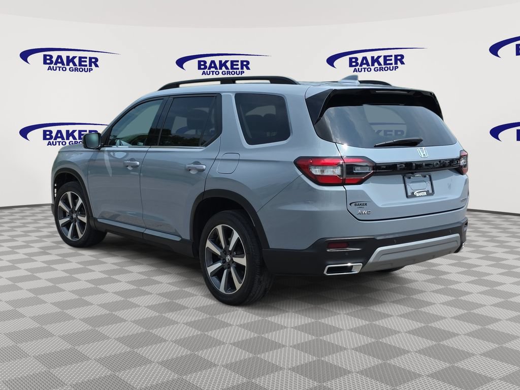 Used 2023 Honda Pilot Touring image 7