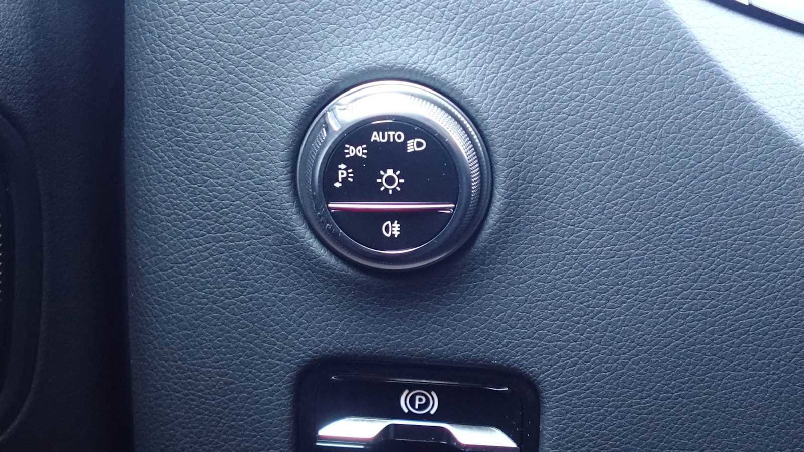 Used 2026 Mercedes-Benz GLC 300 4MATIC image 50
