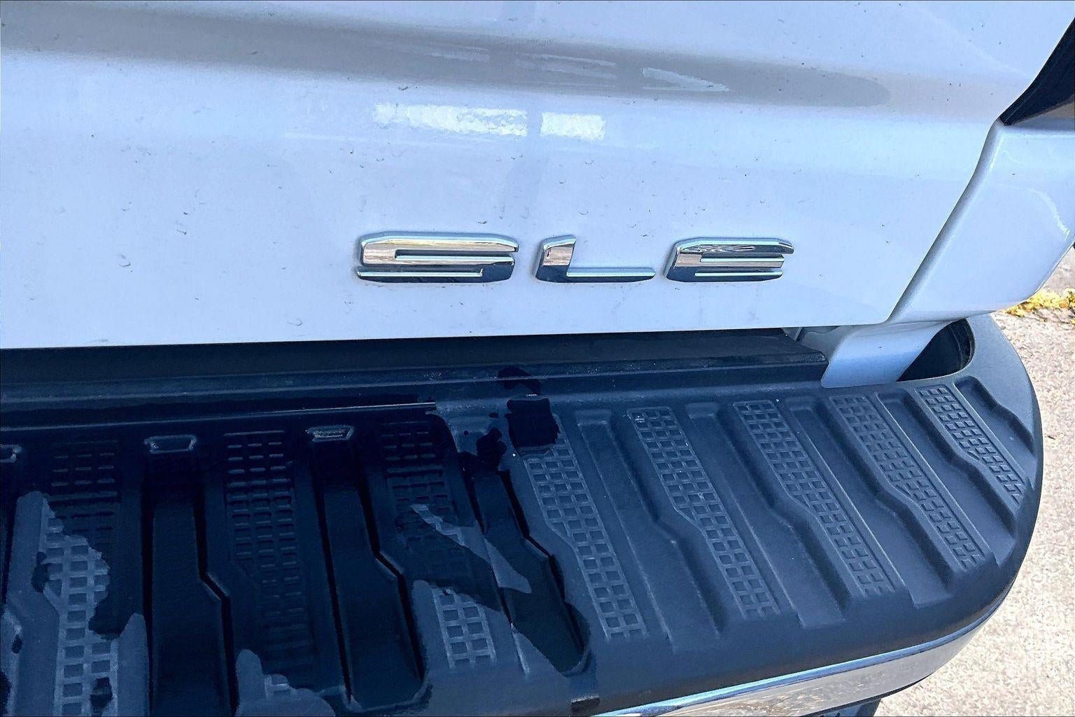 Used 2025 GMC Sierra 2500 SLE AWD/4WD image 6