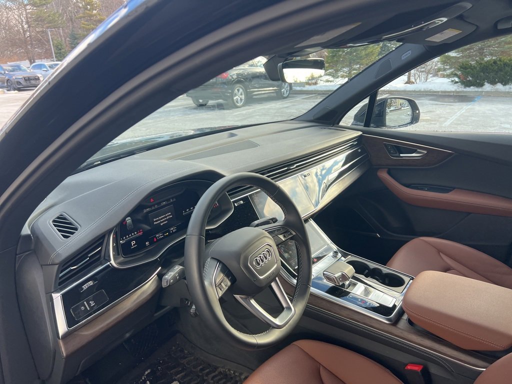 Used 2025 Audi Q7 3.0T Premium Plus w/ Premium Plus Package image 56