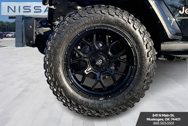 Used 2023 Jeep Wrangler Rubicon w/ Dual Top Group image 31