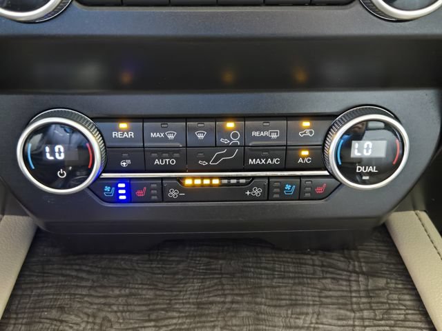 Used 2021 Ford Expedition Limited AWD/4WD image 21