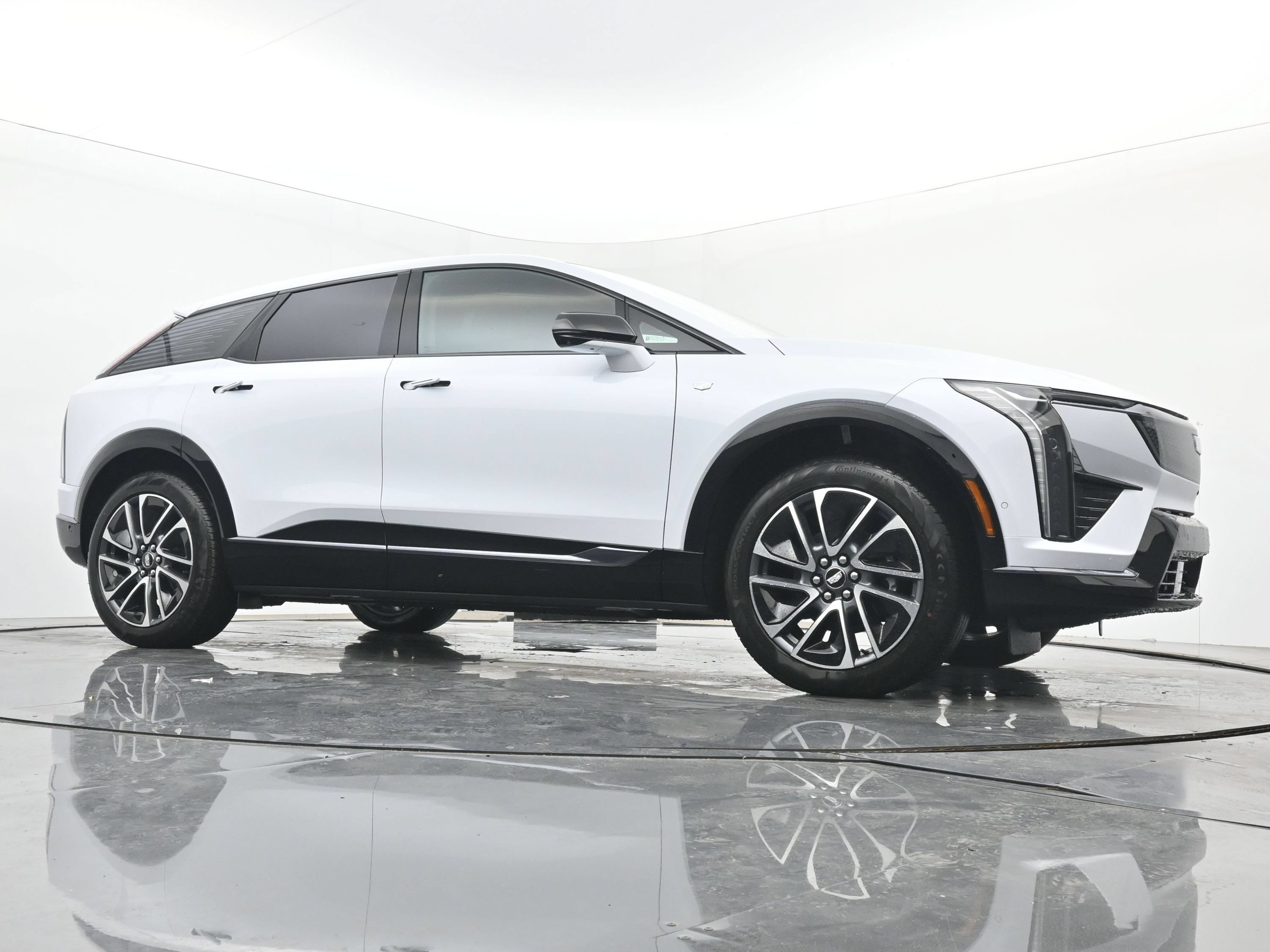 New 2026 Cadillac Optiq Sport 2 AWD/4WD image 21