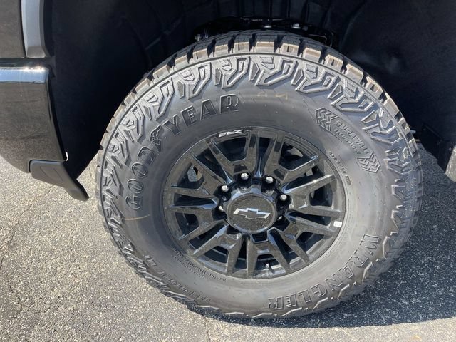 New 2026 Chevrolet Silverado 2500 ZR2 AWD/4WD image 10