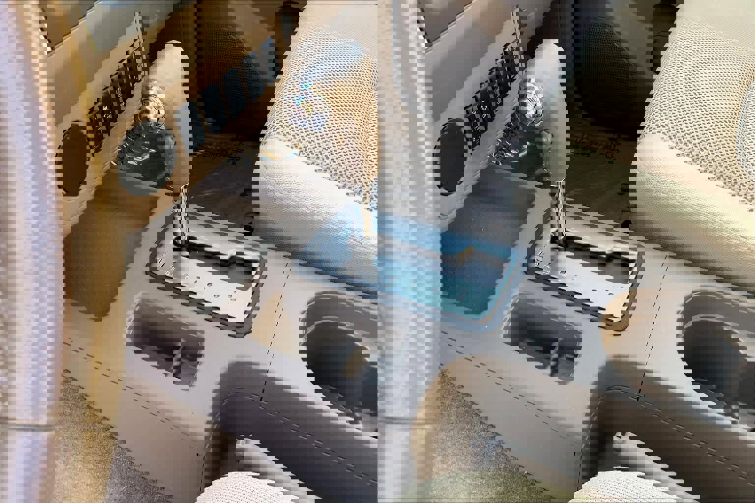 Used 2016 Nissan Frontier SV w/ SV Value Truck Package image 16