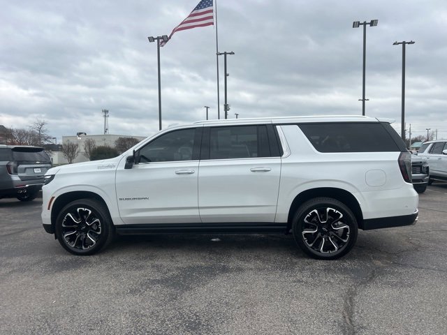 Certified 2025 Chevrolet Suburban High Country image 6