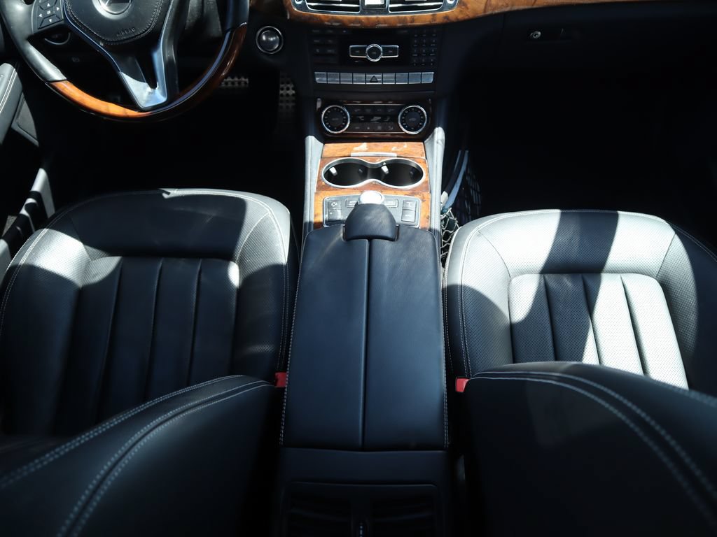 Used 2012 Mercedes-Benz CLS 550 4MATIC image 9