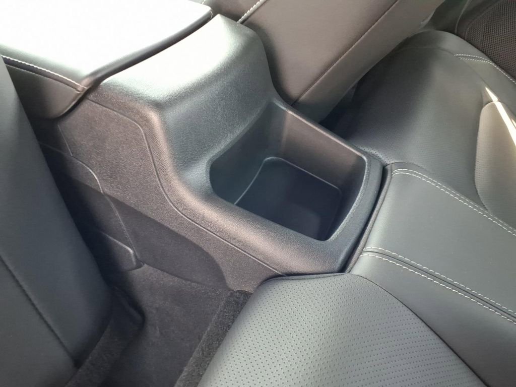 Used 2024 Chevrolet Camaro LT RWD image 27