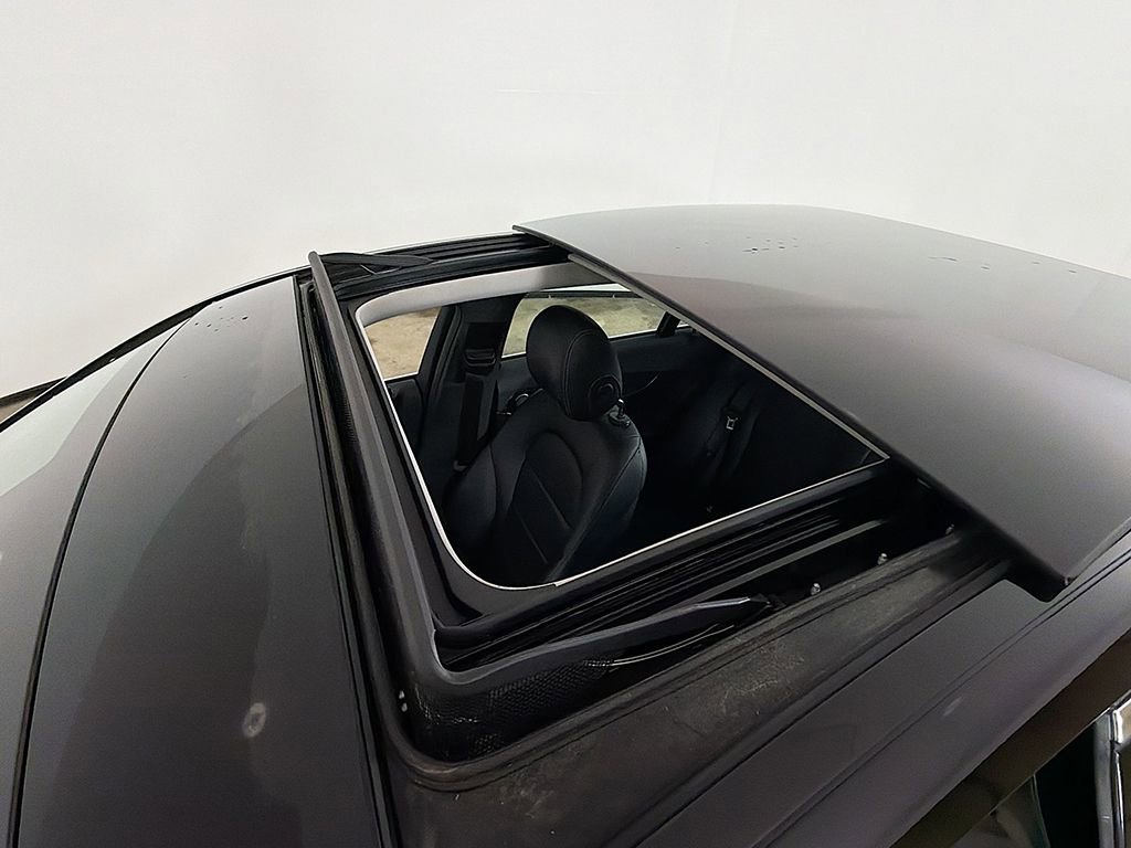 Used 2015 Mercedes-Benz C 300 4MATIC Sedan image 15