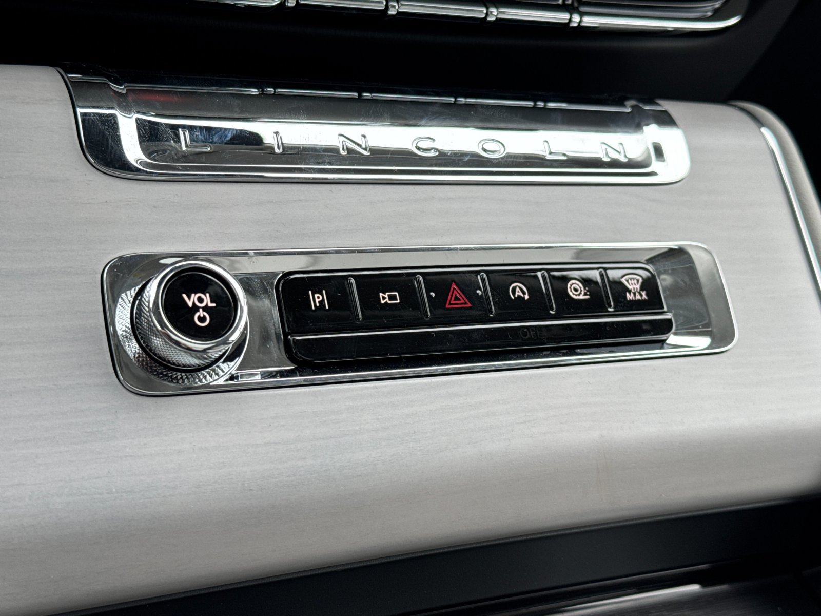 New 2026 Lincoln Aviator Reserve AWD/4WD image 21