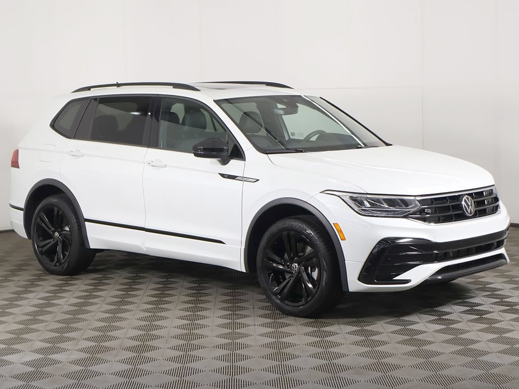Used 2024 Volkswagen Tiguan SE R-Line AWD/4WD image 54