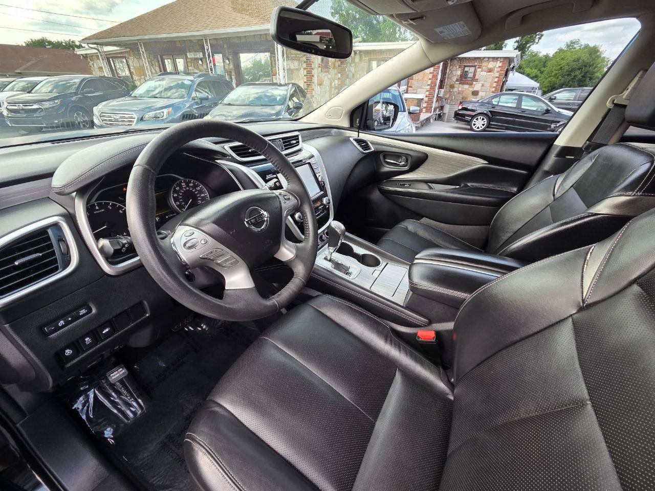 Used 2017 Nissan Murano Platinum w/ Platinum Technology Package AWD/4WD image 12