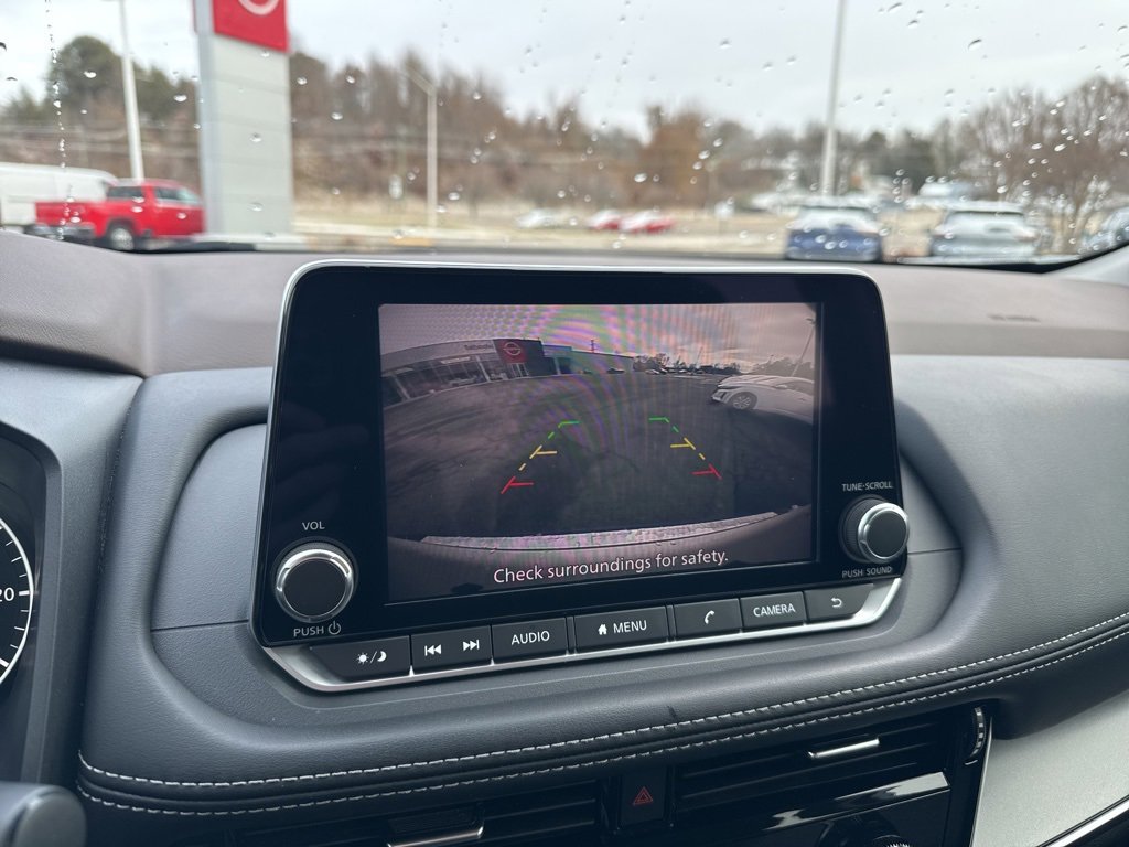 Used 2022 Nissan Rogue SV image 20