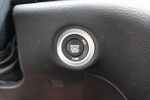 Used 2024 Chrysler Pacifica Limited w/ S Appearance Package image 17