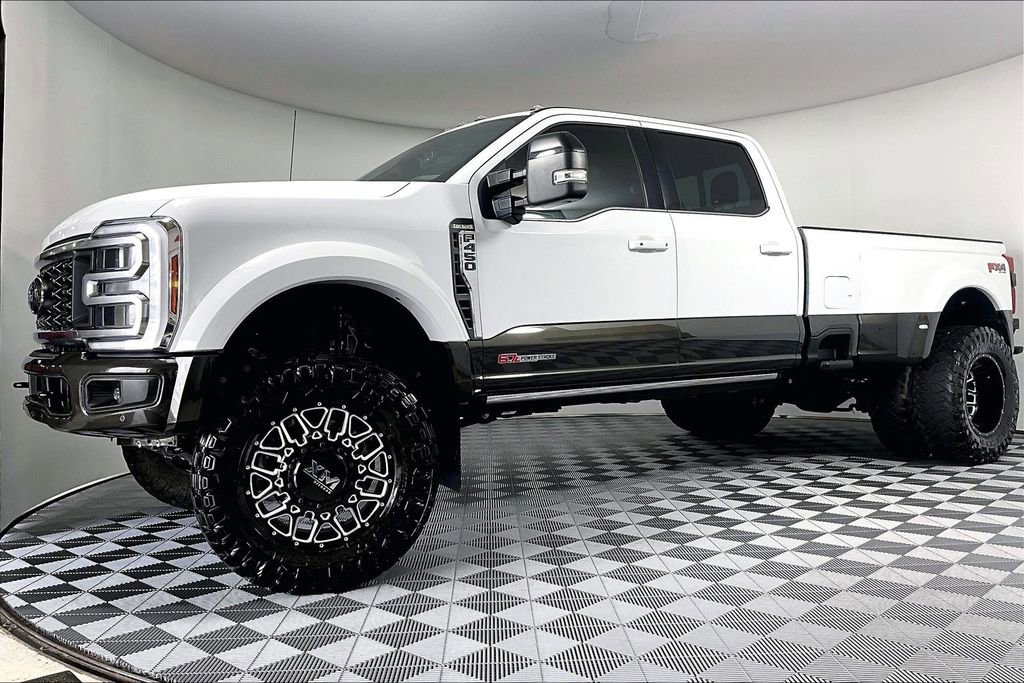 Used 2025 Ford F450 King Ranch w/ FX4 Off-Road Package AWD/4WD image 2