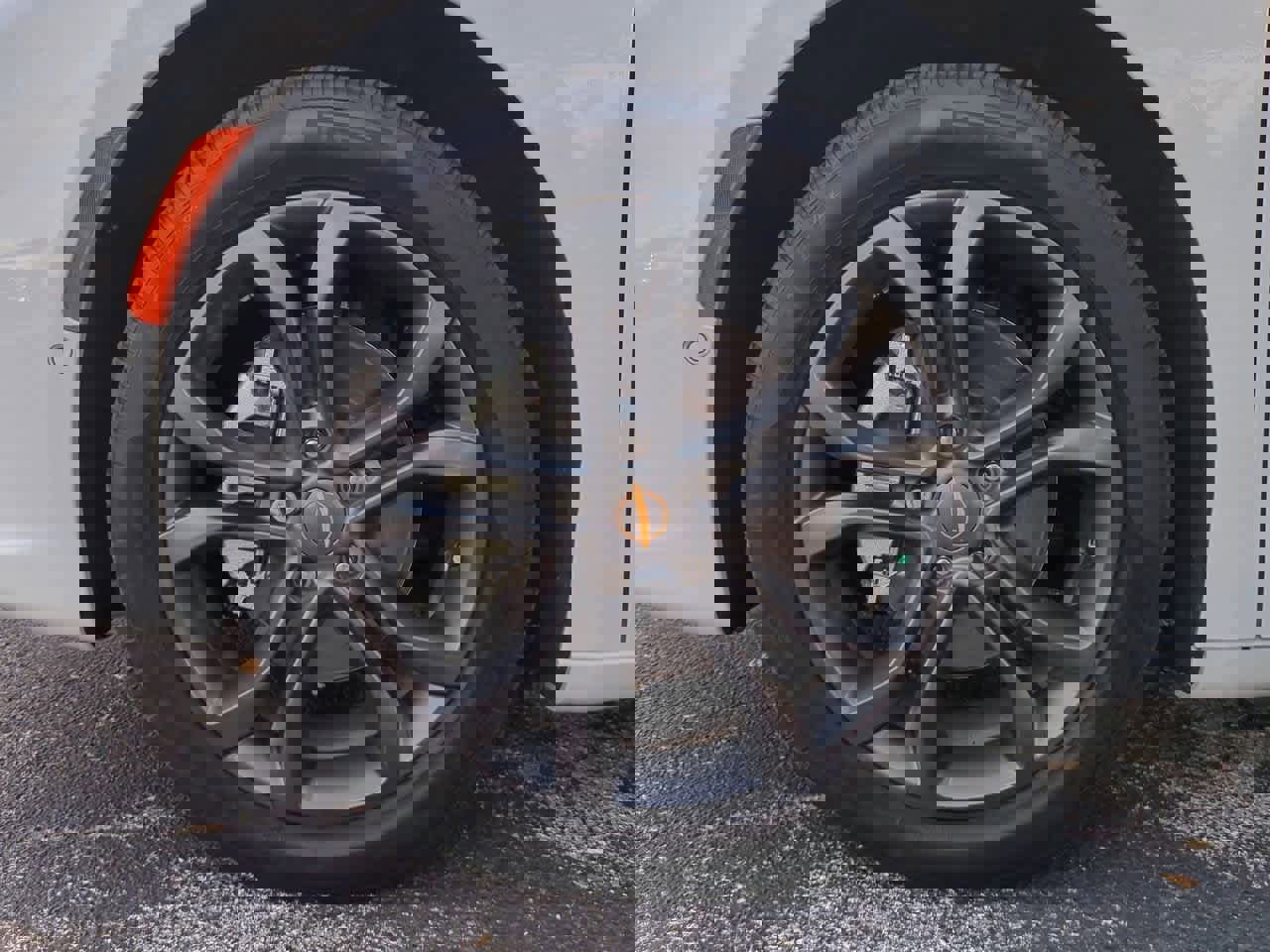 Used 2024 Chrysler Pacifica Touring-L w/ Road Tripper Package image 14