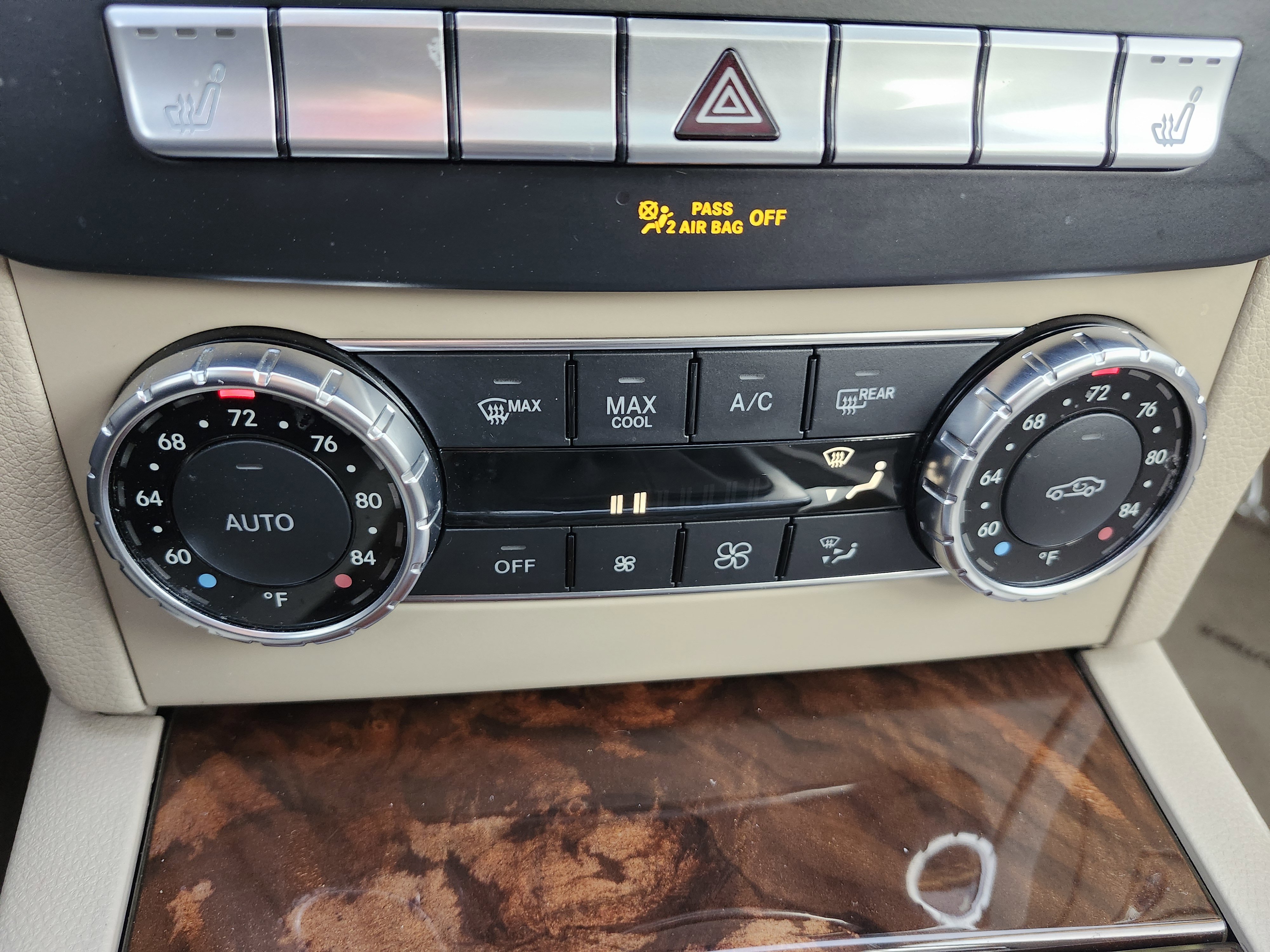 Used 2012 Mercedes-Benz C 300 4MATIC Sedan image 31