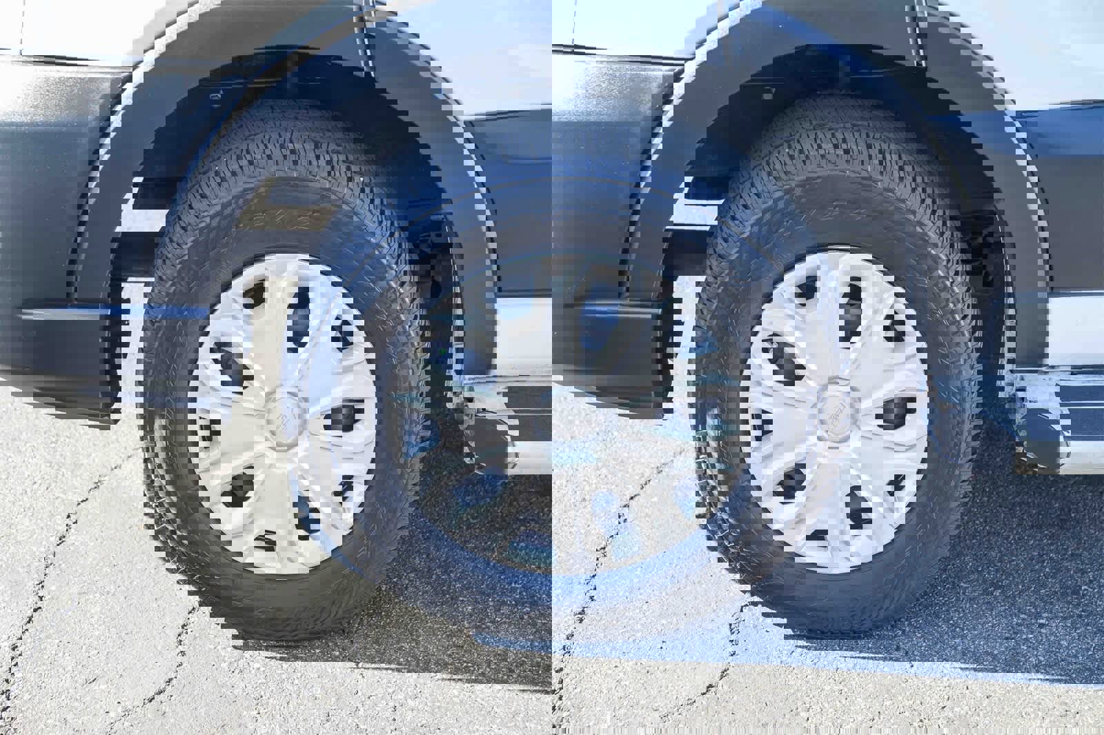 Used 2024 Ford Transit 250 Low Roof w/ Exterior Upgrade Package image 9