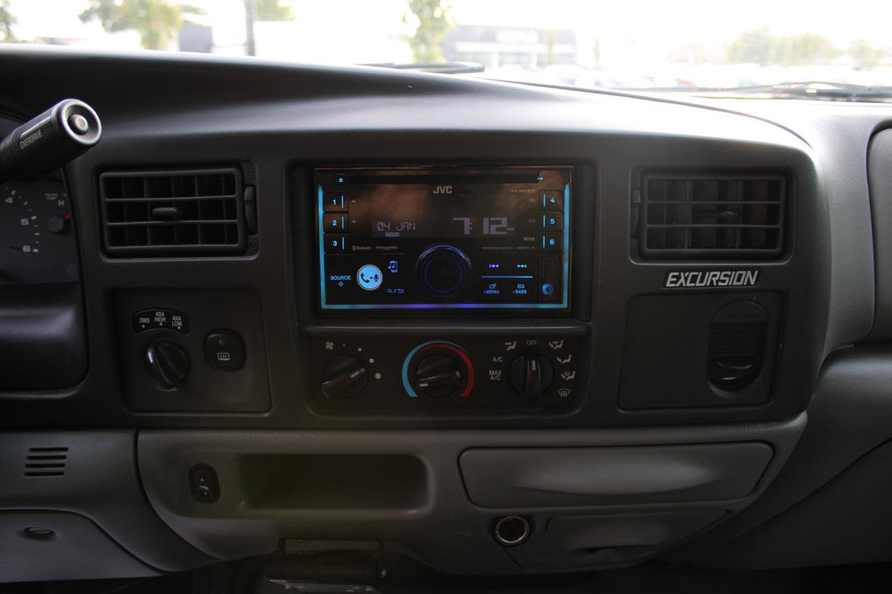 Used 2002 Ford Excursion XLT image 24