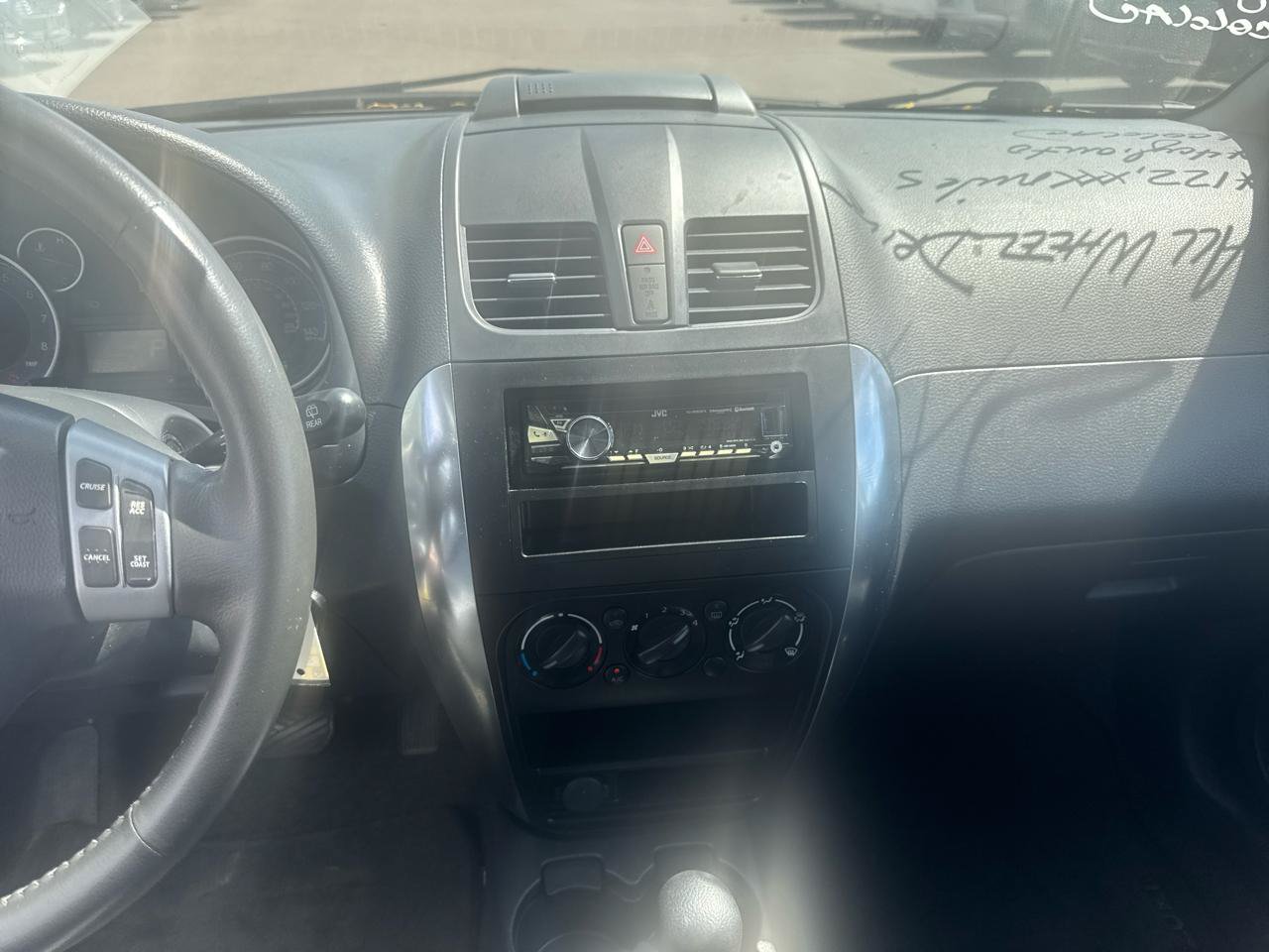 Used 2010 Suzuki SX4 AWD Hatchback image 10