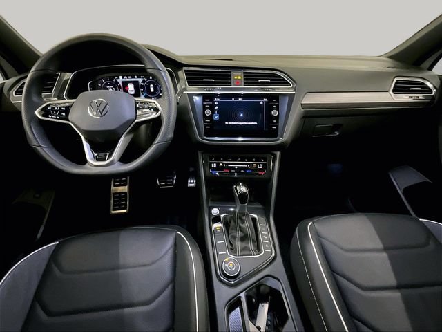 Used 2024 Volkswagen Tiguan SEL R-Line AWD/4WD image 14