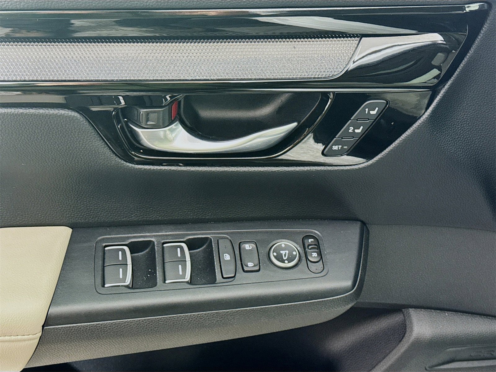 Used 2023 Honda CR-V EX-L image 15