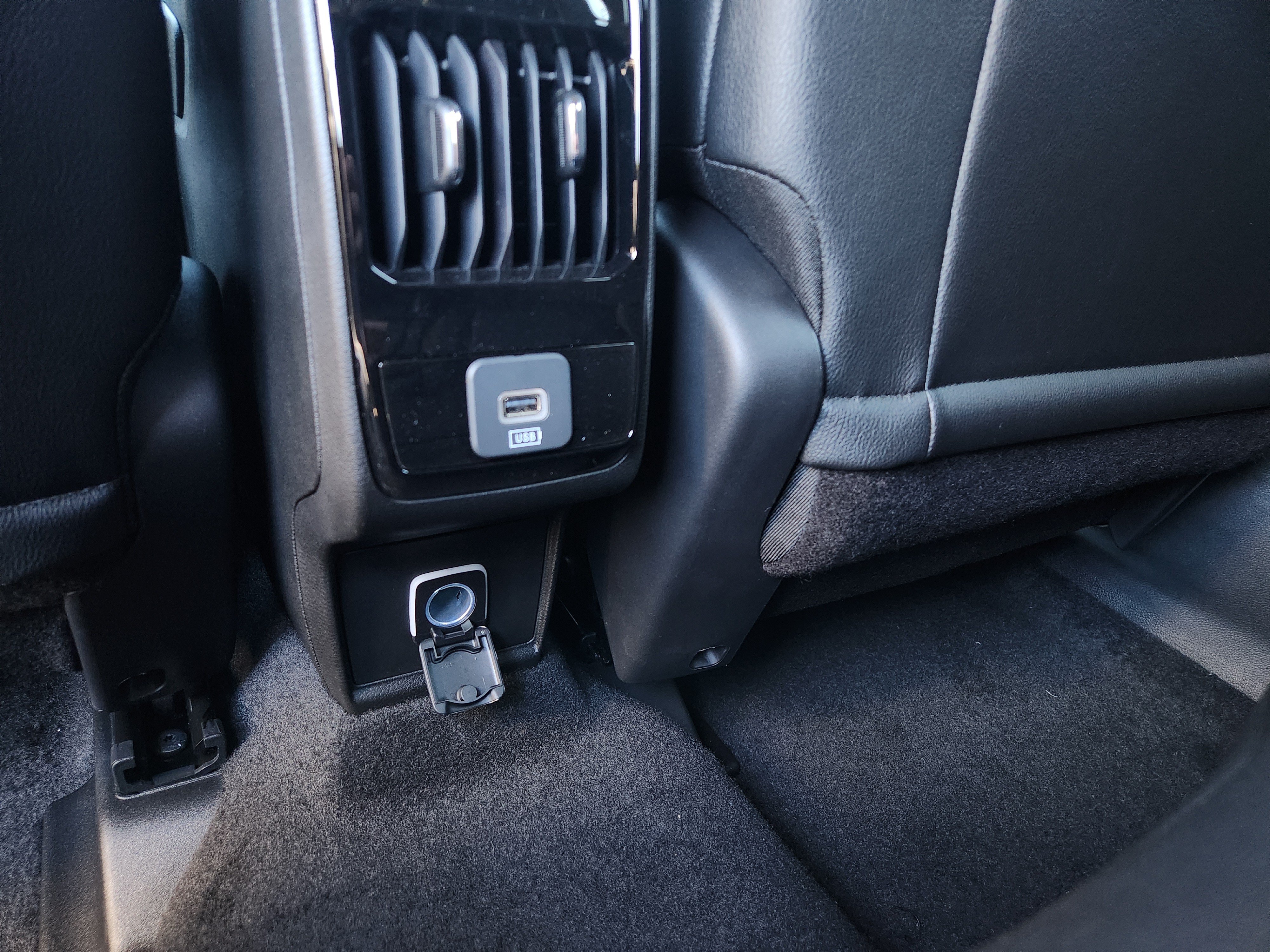New 2026 Jeep Compass Limited AWD/4WD image 30