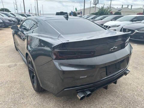 Used 2017 Chevrolet Camaro SS w/ 50th Anniversary Edition RWD image 6