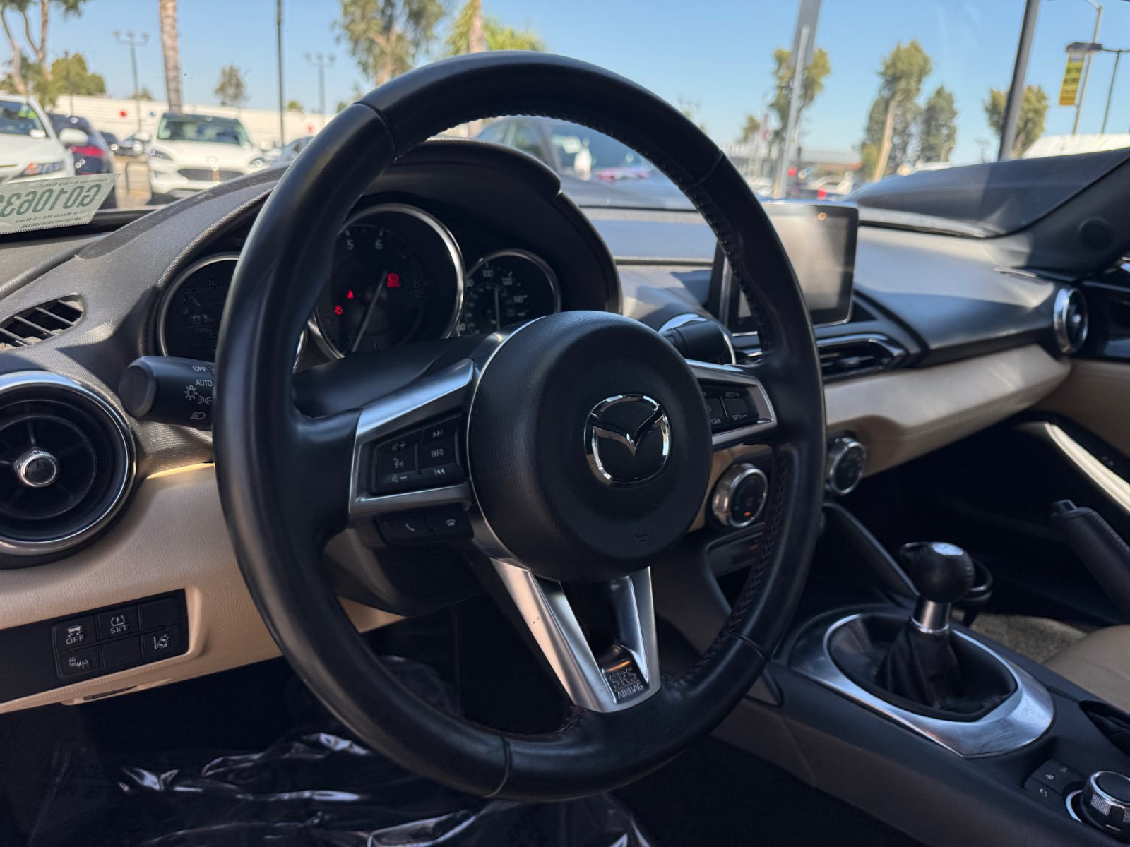 Used 2016 MAZDA MX-5 Miata Grand Touring RWD image 18