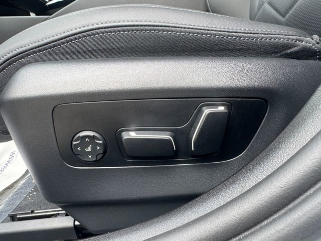 Certified 2025 BMW 530i xDrive 530i xDrive w/ Premium Package image 13