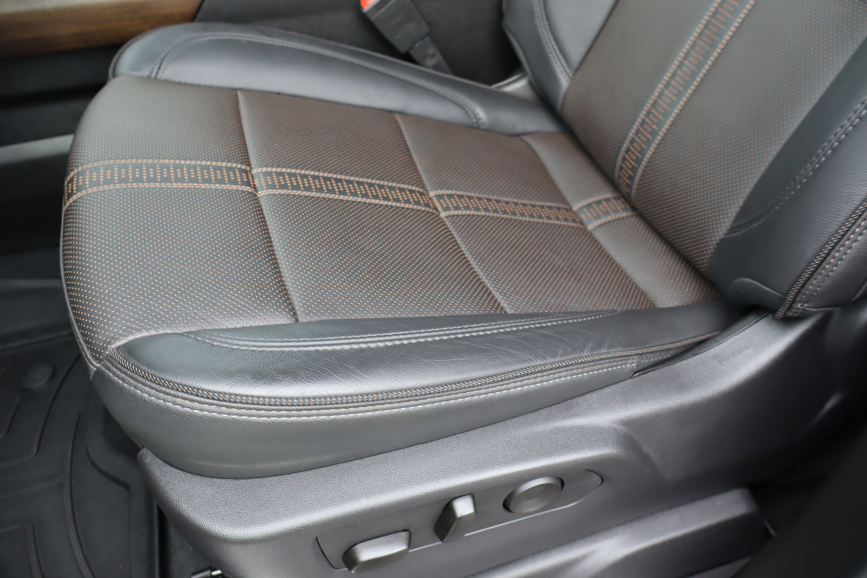 Certified 2025 Chevrolet Silverado 2500 High Country w/ High Country Premium Package image 22