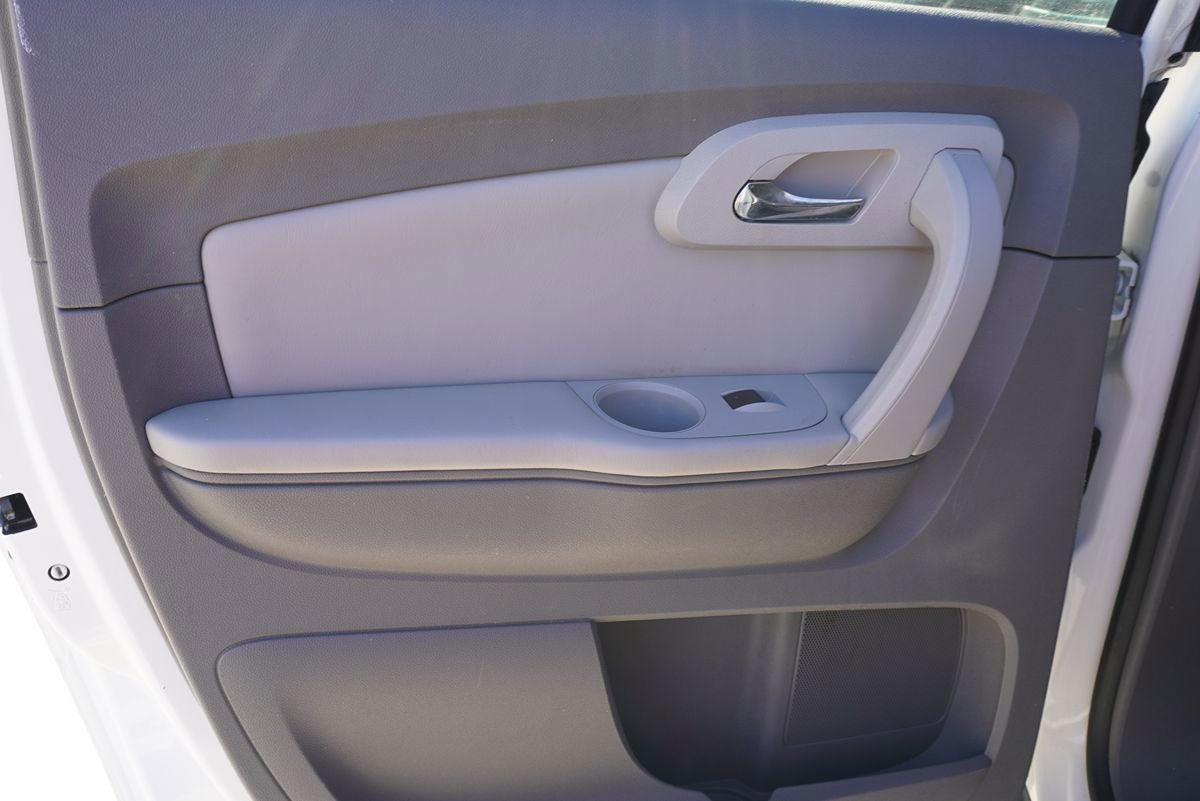 Used 2011 Chevrolet Traverse LT w/ Personal Connectivity Package image 18