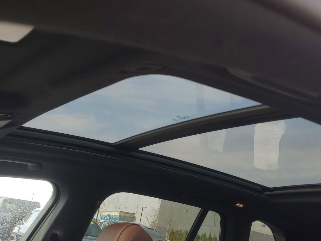 Used 2024 BMW X5 xDrive40i w/ Premium Package image 9